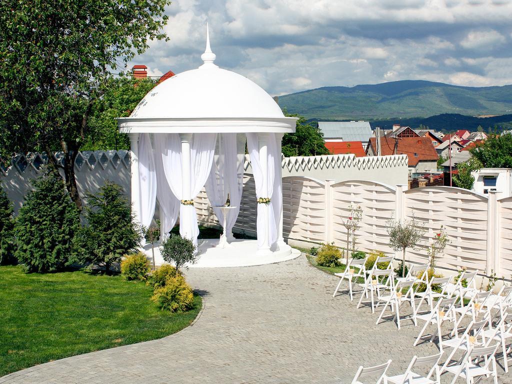 Hotel Kilikiya Ujhorod Exterior foto