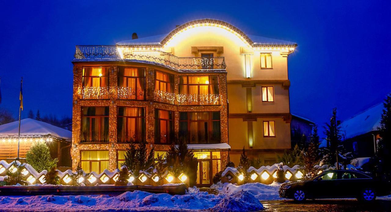 Hotel Kilikiya Ujhorod Exterior foto